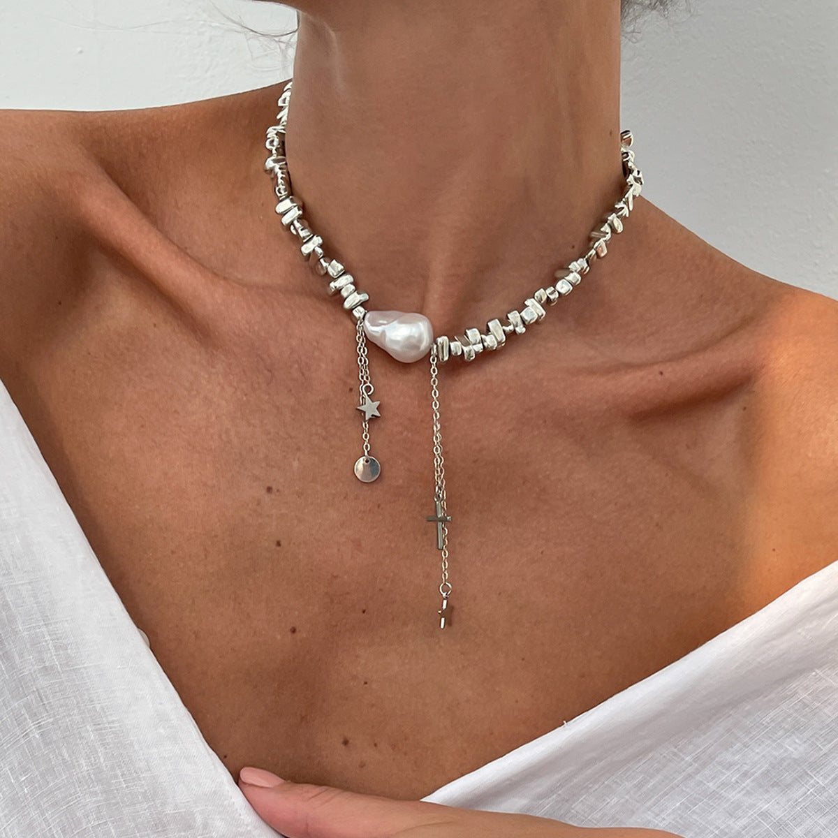 Personalized Trendy Shaped Pearl Necklace For Women
