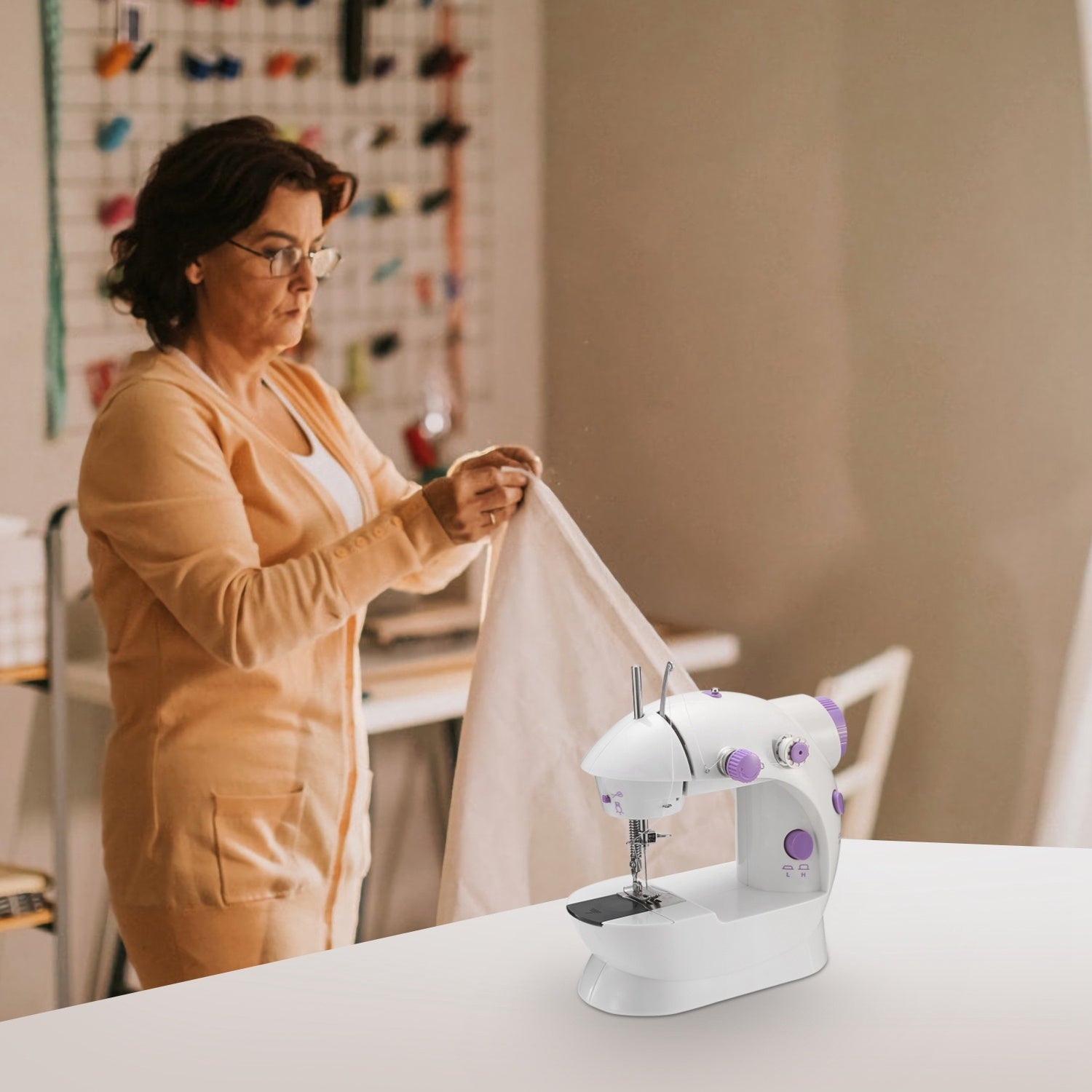 1Pc Electric Sewing Machine Portable 2 Speed Overlock Foot With Foot Pedal LED Light