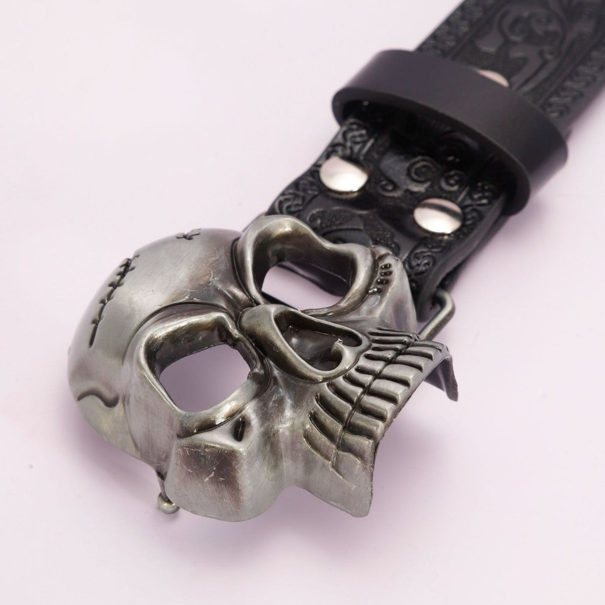 Unisex Simple Black PU Embossed Vintage Hollow Skull Belt For Men And Women