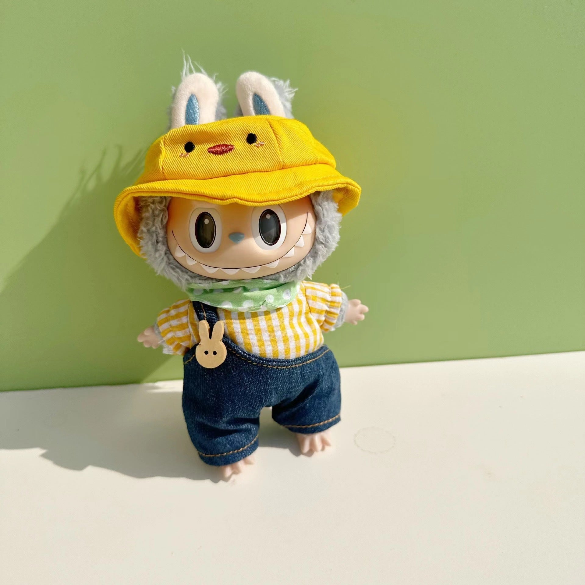 15CM Pendant Suitable For Doll Clothes Decoration Removable And Washable Suit