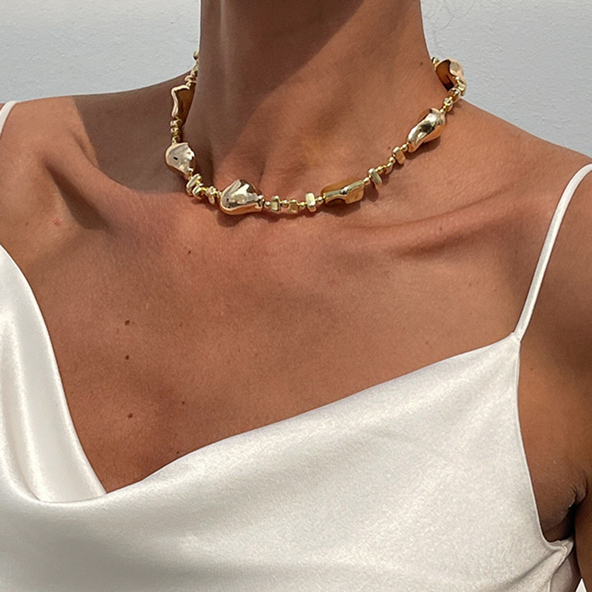 Personalized Trendy Shaped Pearl Necklace For Women