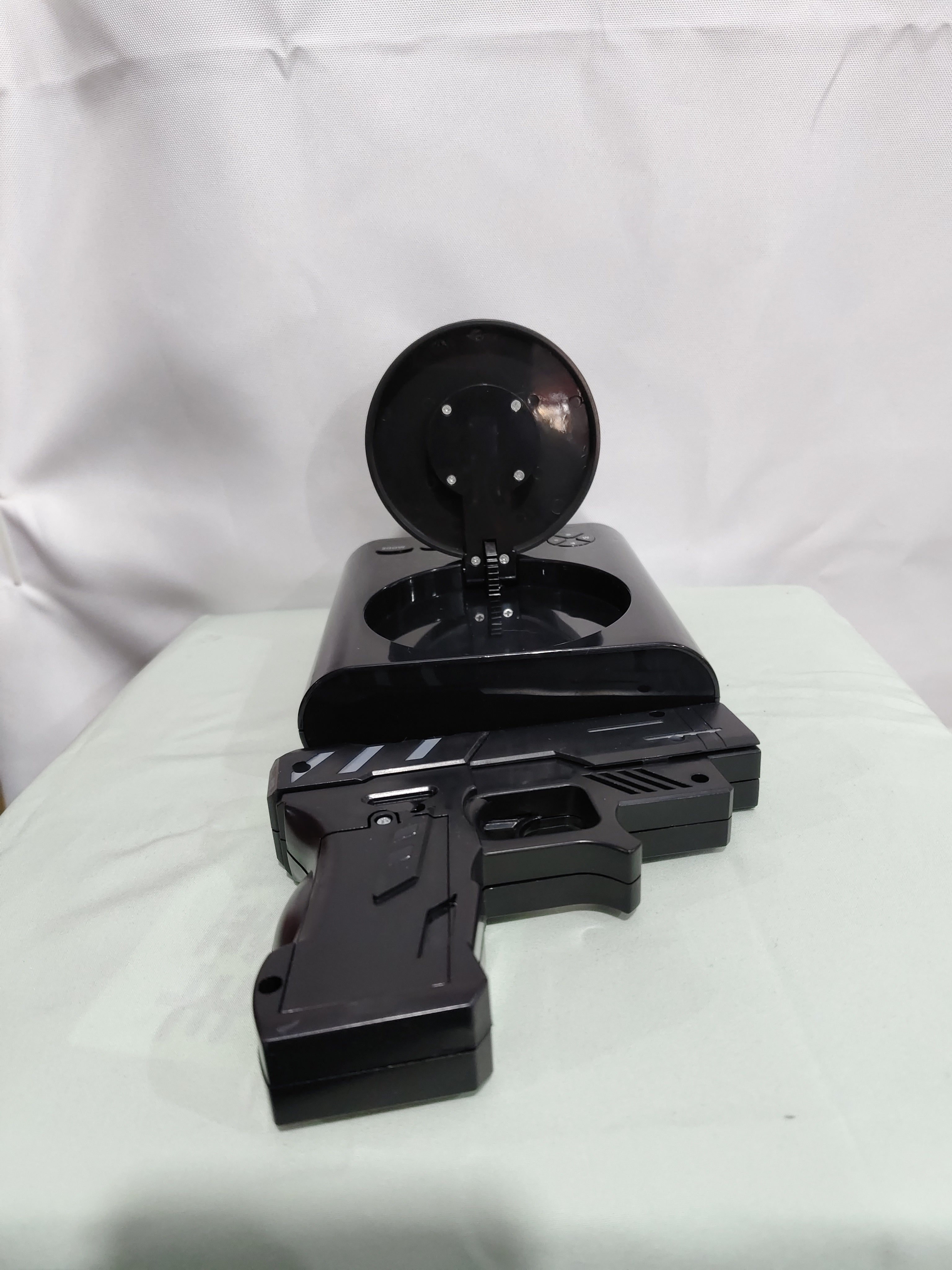 Manufacturers hit the alarm clock shooting toy alarm clock lazy alarm mute difficult to get up artifact metamorphosis alarm clock