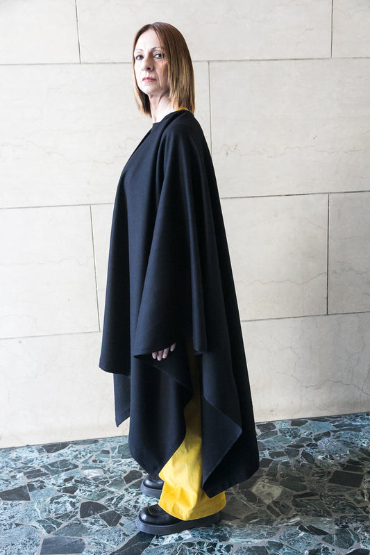 Midi recycled wool cape